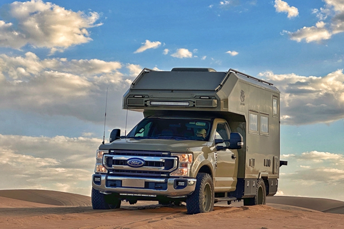 旅美奇域F350四驱越野房车：越野界的“全能大管家”来啦！