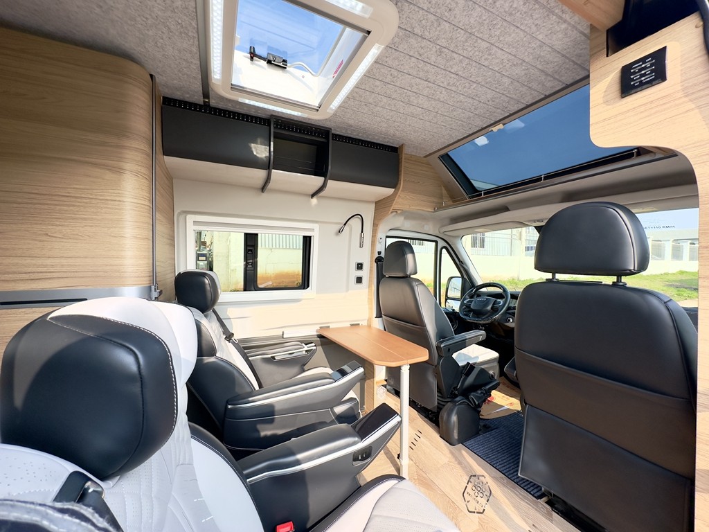 1773904690974628.jpg 05.jpg